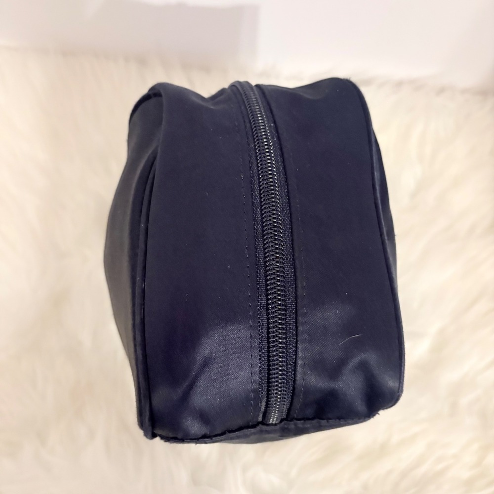 Prada Parfums Navy Blue Nylon Toiletry Cosmetic Makeup Bag - Picture 6 of 13